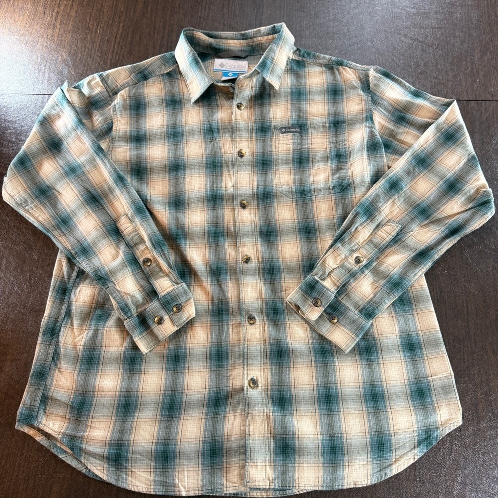 Columbia Men's Vapor Ridge III Plaid Button Down Shirt XL Color Spruce Ombre